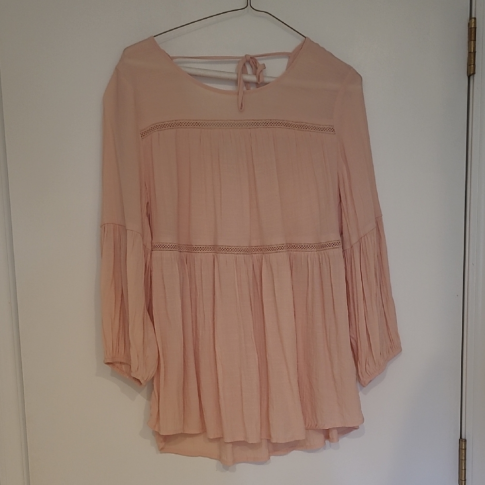✨3/$15✨Women's Pink Blouse